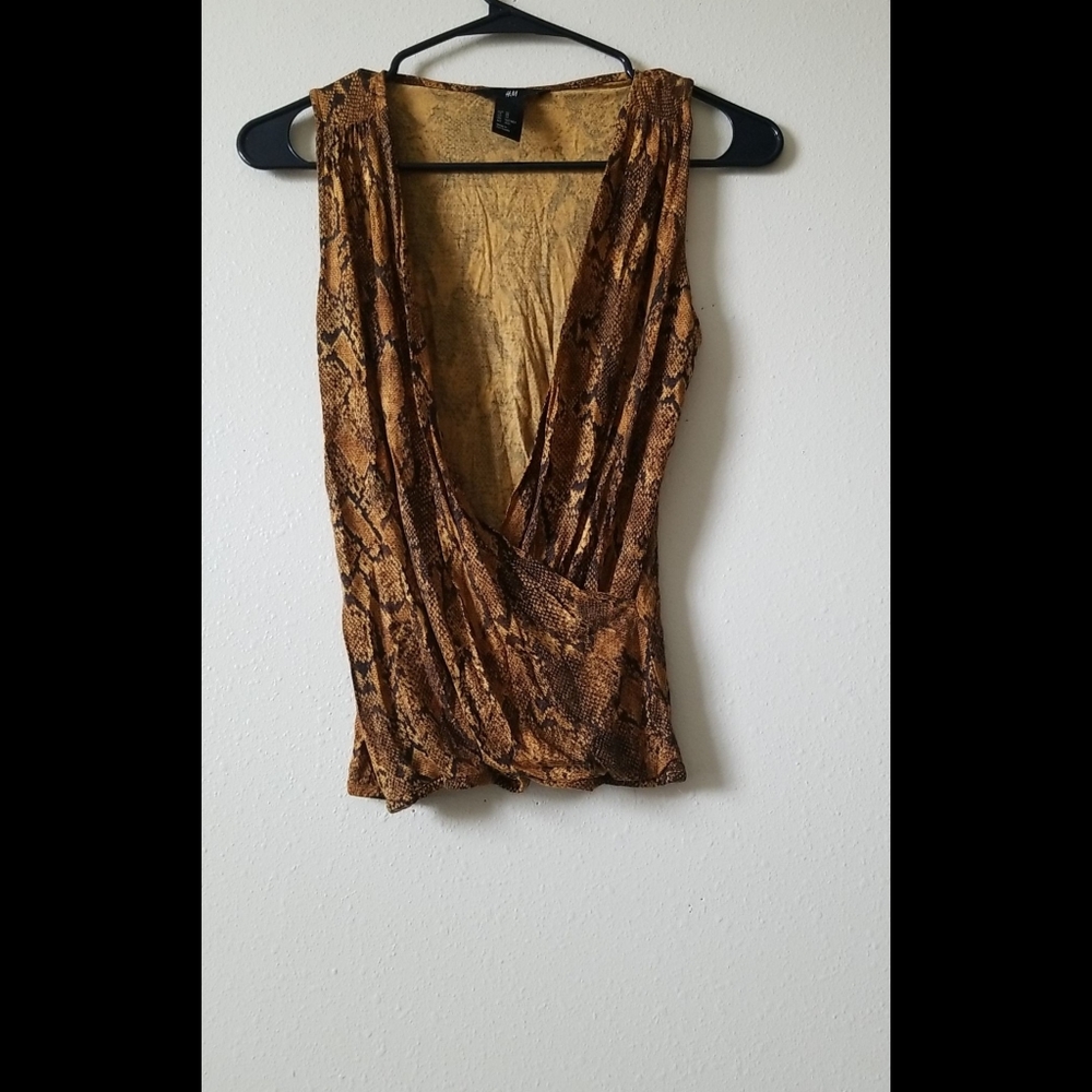 H&M Snakeskin Drape Top - Picture 8 of 9